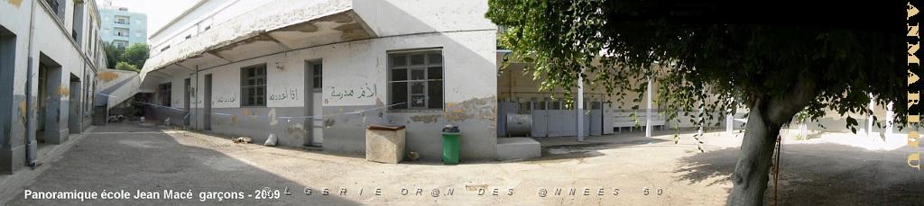 ORAN 2009 pano cour ecole Jean Mace.jpg